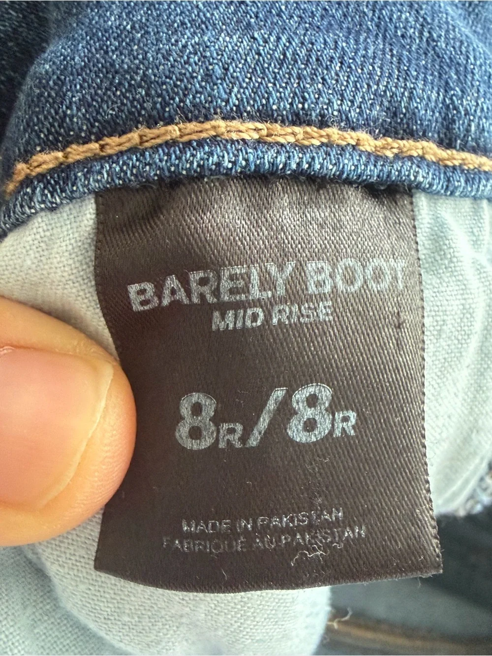 Express Barely Boot Mid Rise Distressed Jeans Size 8R Dark Wash Stretch